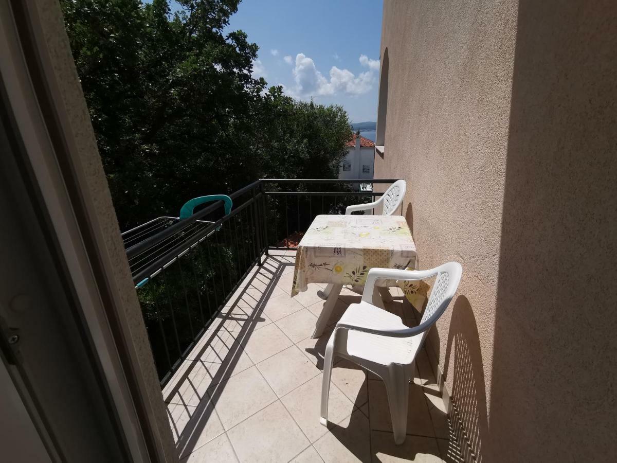 Apartment Bruno Crikvenica Exterior foto